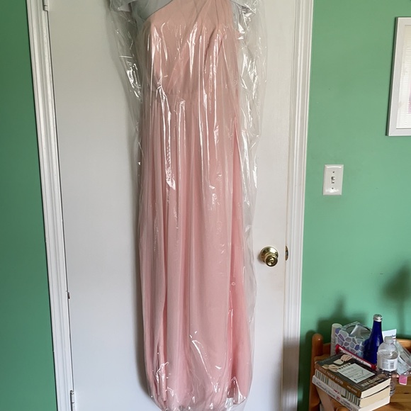 LIGHT PINK ONE-SHOULDER DRESS DAVIDS BRIDAL - Picture 3 of 4